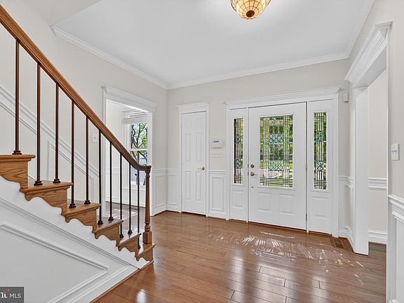 3rd image of 4351 Penwood Dr