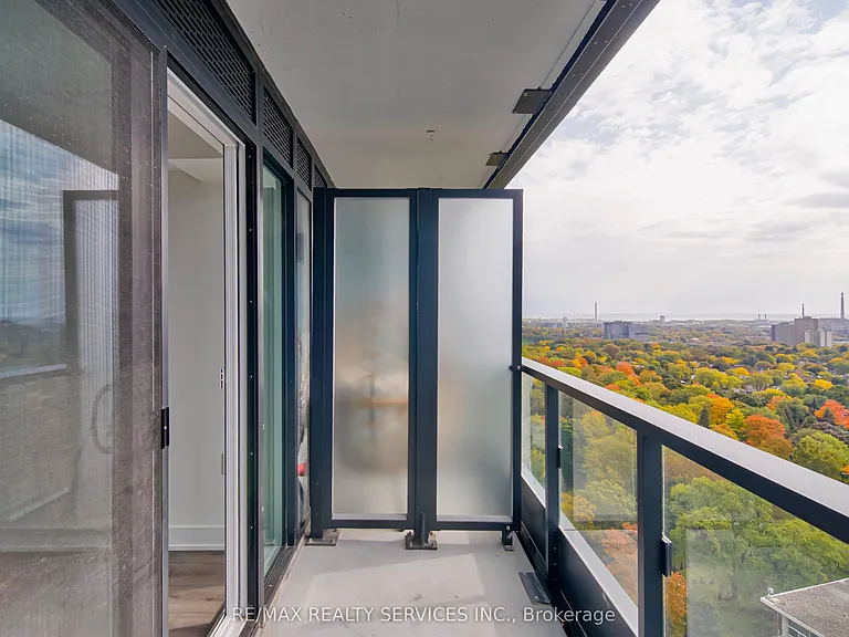 585 Bloor St E #2321 — Photo 23