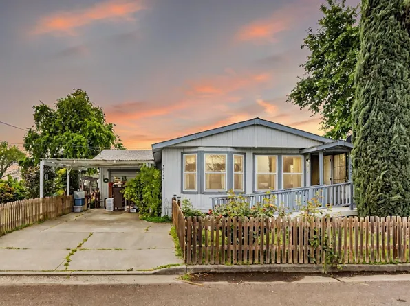 26775 Plainfield St, Esparto, CA 95627