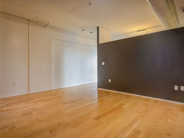 1100 S Hope St #803 — Photo 12