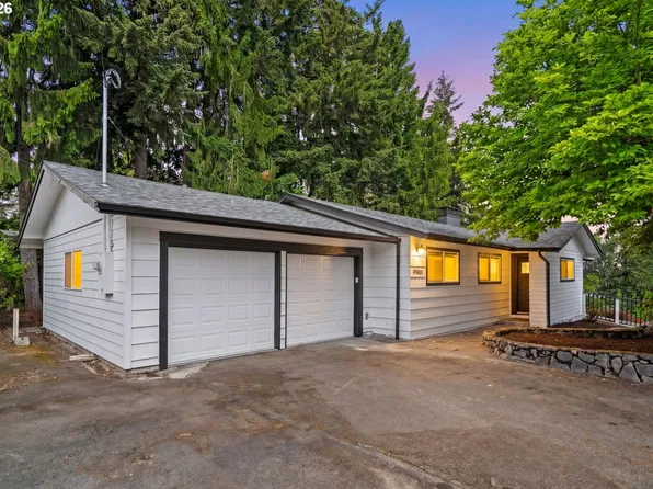 19001 Suncrest Dr, West Linn, OR 97068