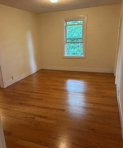 95 Crescent St #95 — Photo 16