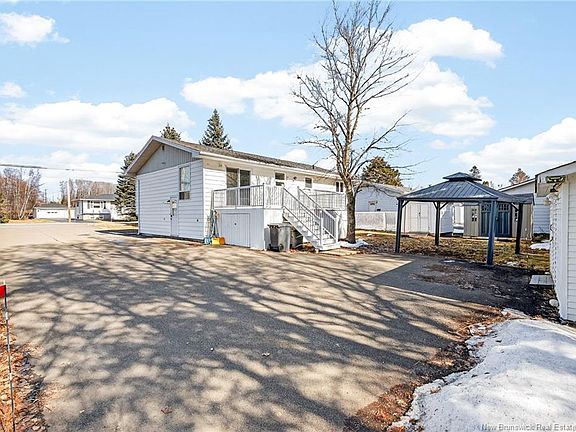 3rd image of 78 Pascal Ave