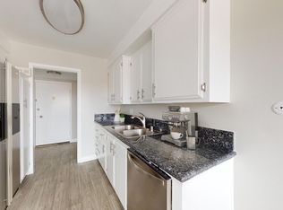 Beach Hill Apartments, Inglewood, CA 90302