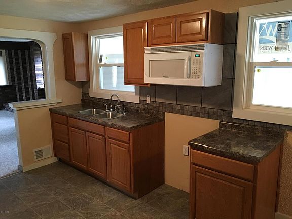 5th image of 309 Orleans Ave