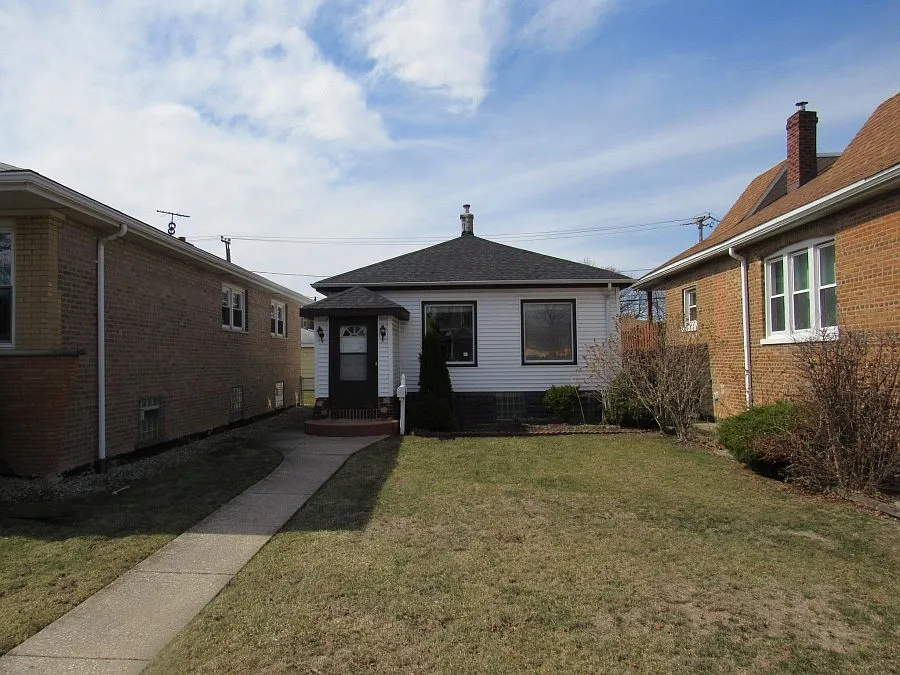 5408 S Rutherford Ave photo 1