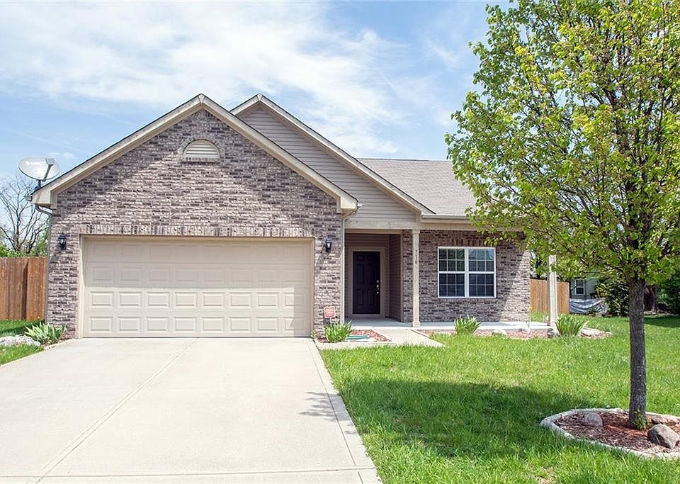 1st image of 716 Grassy Bend Dr