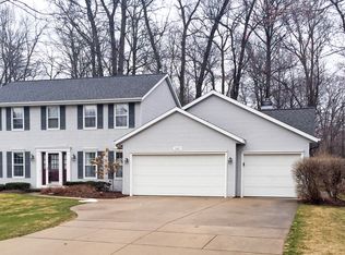 2087 S Point Rd, Green Bay, WI 54313