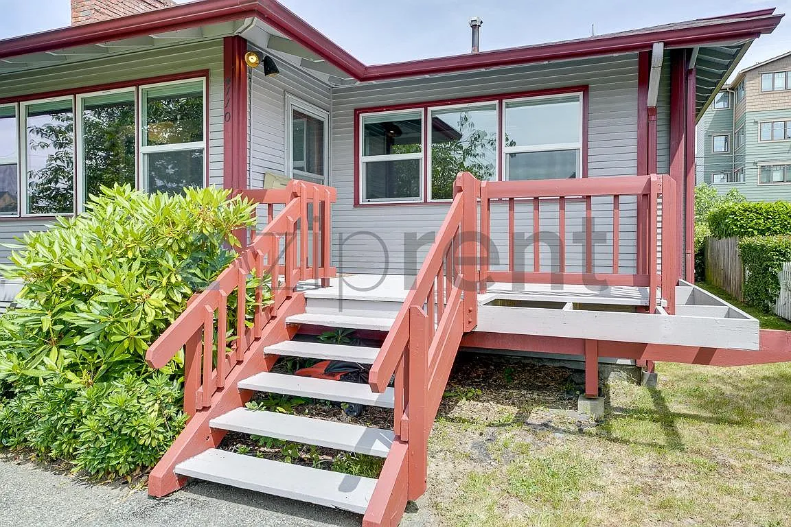 4 bed, 2.5 bath, 1860 sqft, $4,500 — Photo 2
