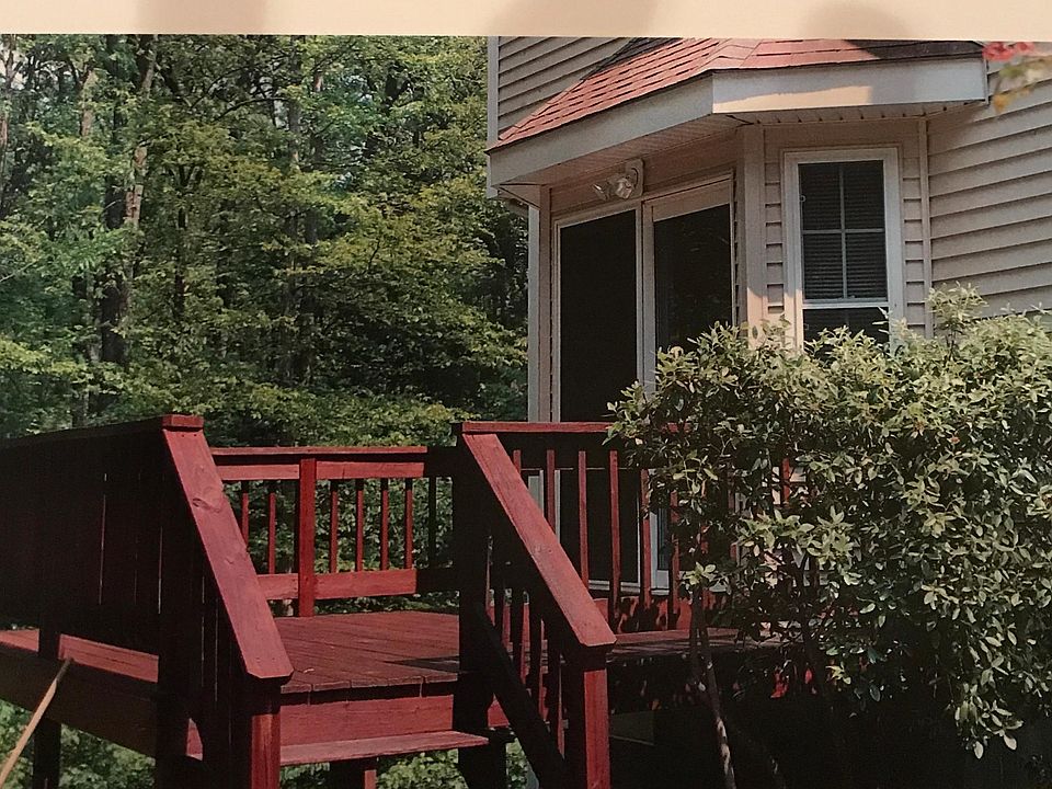 2nd image of 51 George St