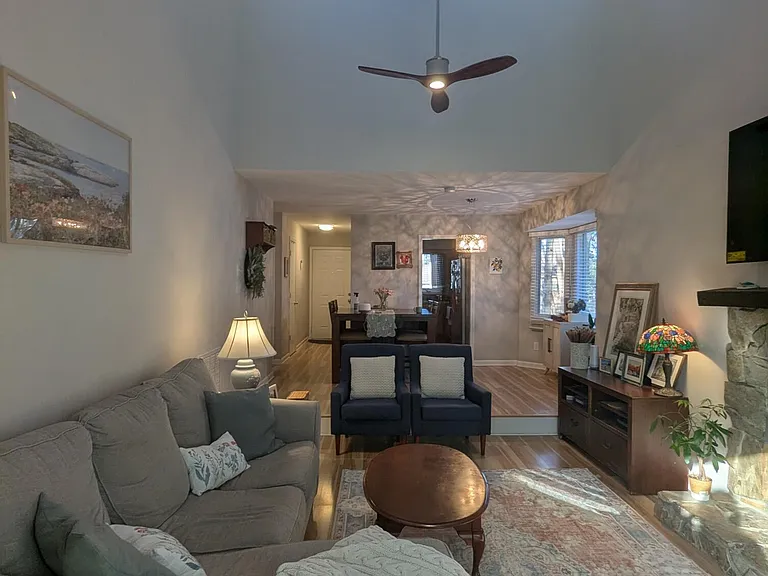 5513 Kaplan Dr — Photo 4