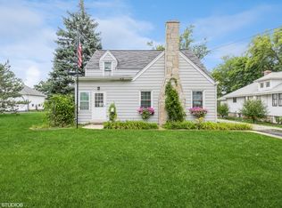 116 E Main St, Lake Zurich, IL 60047