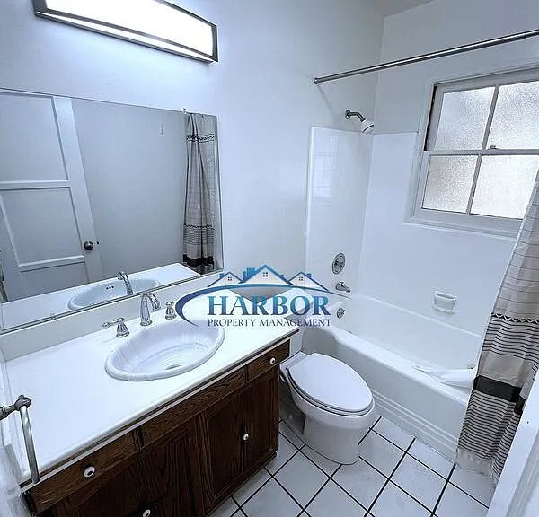 2632 S Averill Ave — Photo 6