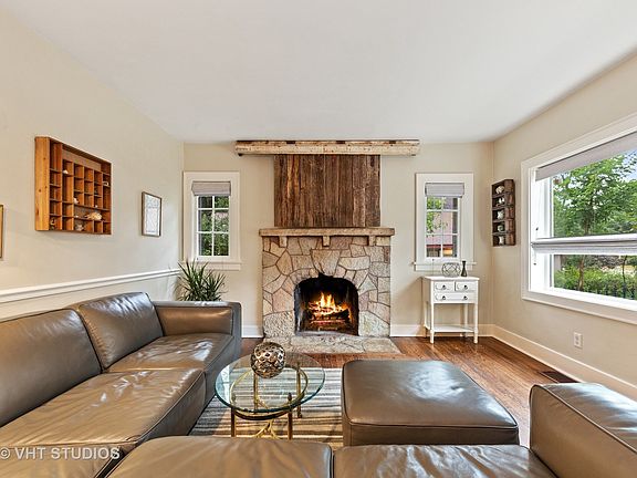 4th image of 427 W Park Ave