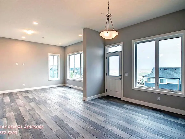 143 Lucas Ter NW #UPPER — Photo 8