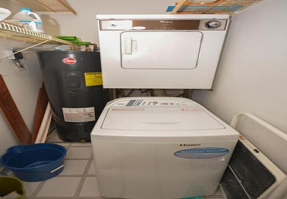 Home For Sale In Boca Teeca