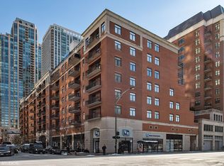 33 W Huron St APT 811, Chicago, IL 60654