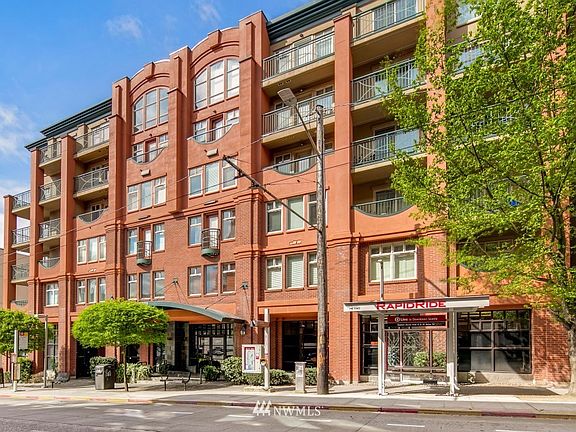 2nd image of 123 Queen Anne Avenue N #612