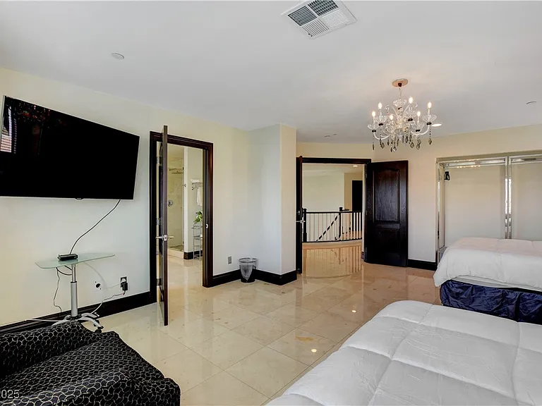 3541 Winter Wren St — Photo 35