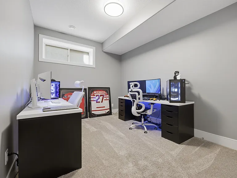1305 Hainstock Way SW — Photo 47