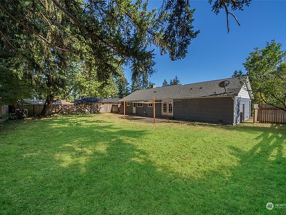 3rd image of 6107 119th Street SW