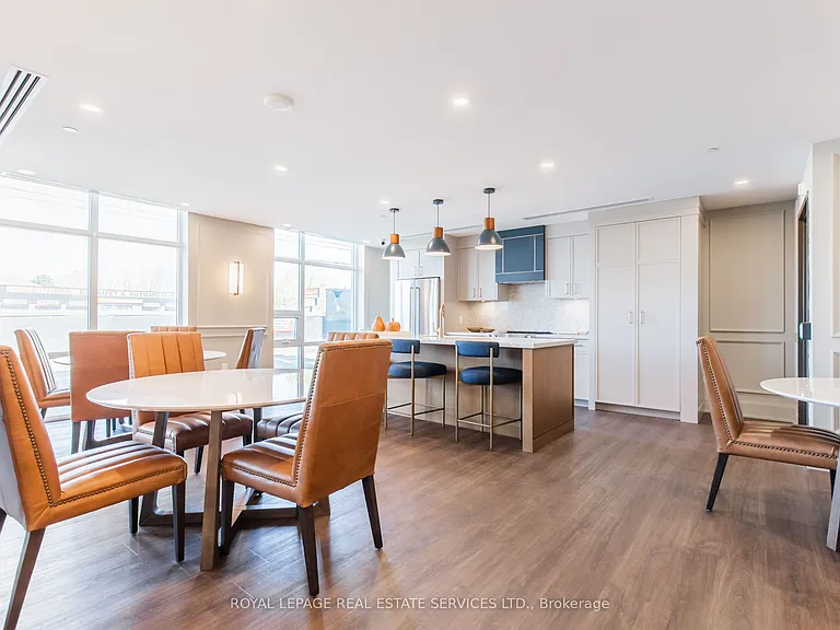 460 Dundas St E #1202 — Photo 33