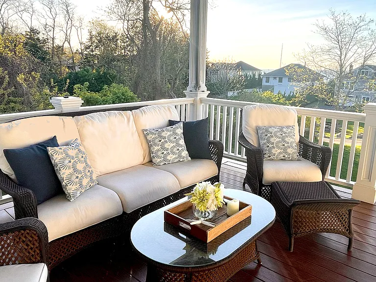 938 Sound Shore Rd — Photo 19