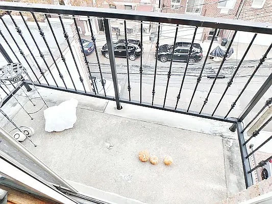 Rented by MAC Realty NY | media 7