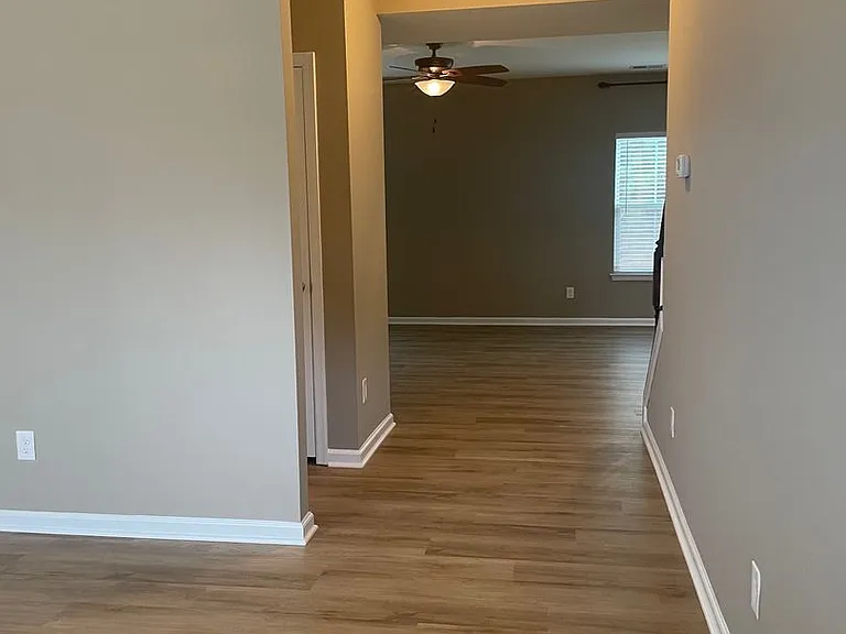 5712 Selkirkshire Rd — Photo 3
