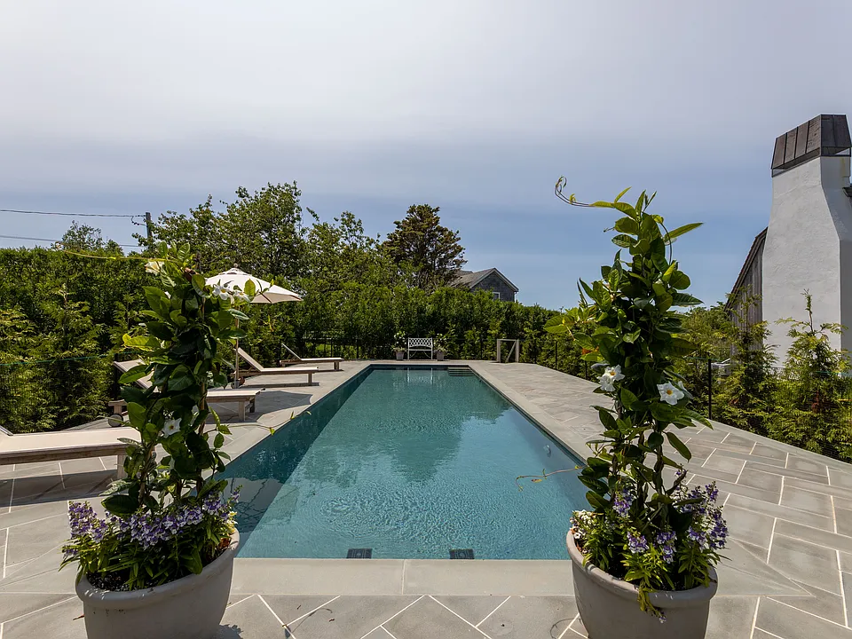 1100 Ocean Rd