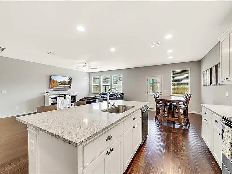 112 Magna Ln — Photo 8