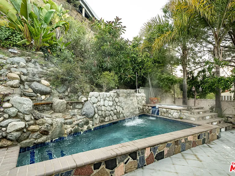 2461 Jupiter Dr — Photo 20