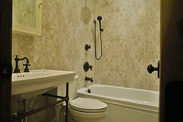 Rented by Big Square Realty LLC