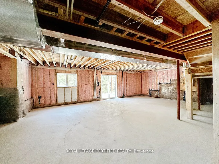10 Baycroft Blvd — Photo 21