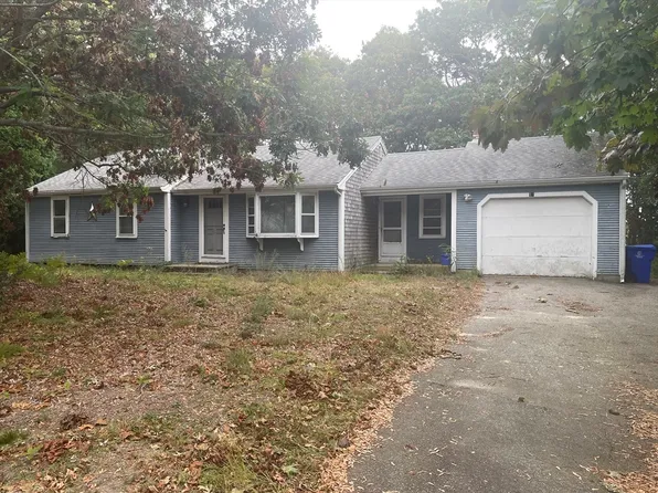12 Laura Ln, Bourne, MA 02532