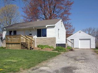 406 Brookwood Dr, Champaign, IL