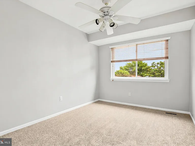804 Bismark Way — Photo 27