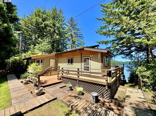 3226 S Tenmile Lk, Lakeside, OR 97449