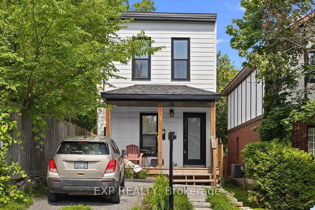 183 Britannia Rd — Photo 1