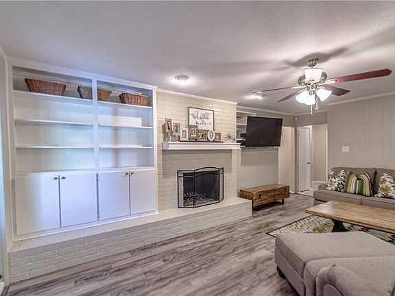 3rd image of 6217 Onyx Dr N