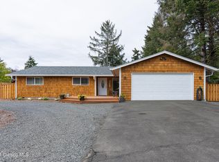 33687 Westshore Ln, Warrenton, OR 97146