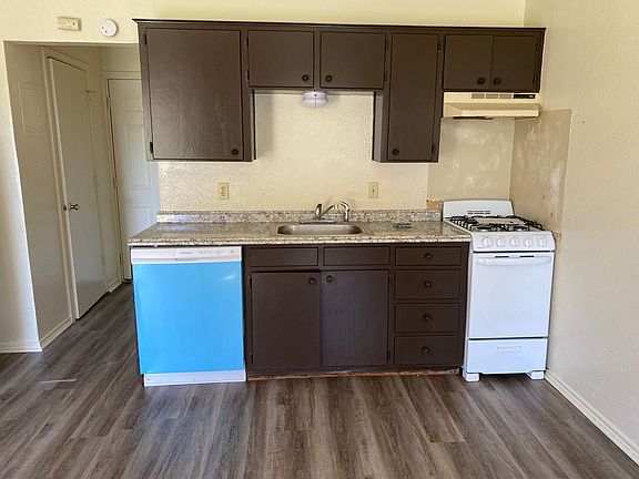 3rd image of 2118 Stella St #1