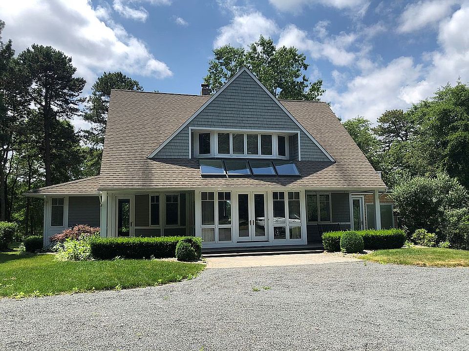 2nd image of 16 N Pointe Dr