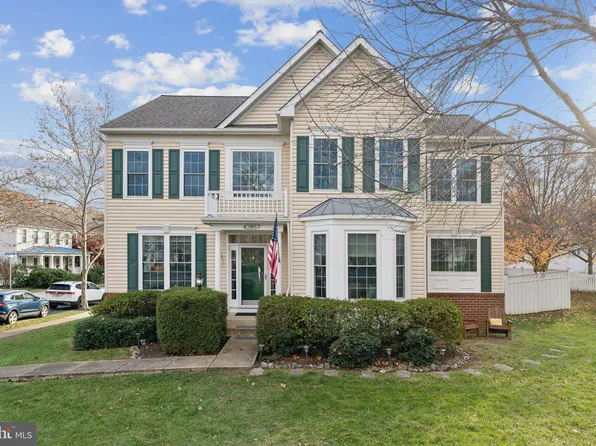 42857 Chesterton St, Ashburn, VA 20147