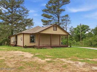 668 Rose Hill Rd, Mendenhall, MS 39114