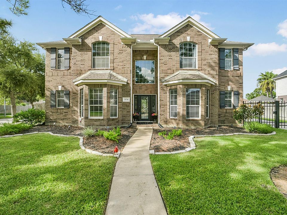 1st image of 15730 Lake Loop Dr