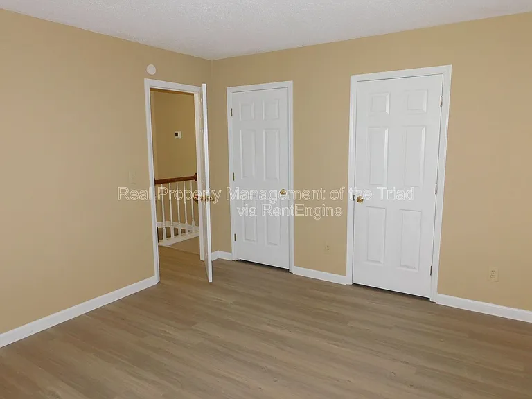 7185 Avenbury Cir — Photo 16