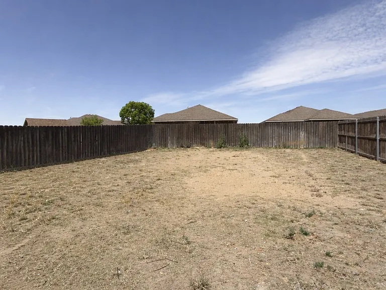 1315 Yellow Rose Ct — Photo 10