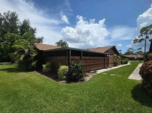 15437 Crystal Lake Dr, North Fort Myers, FL 33917