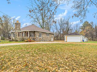 427 Sherwood Rd, Bellevue, MI 49021